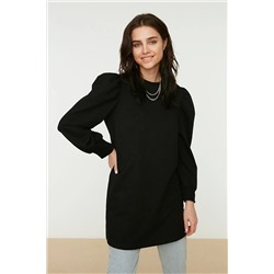 TRENDYOL MODEST Siyah Kol Detaylı Örme Bisiklet Yaka Yırtmaçlı Tunik TCTSS21TN0257