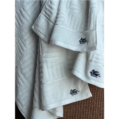 Комплект роскошных жаккардовых полотенец из 3х предметов  (4 цвета)