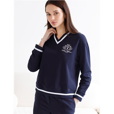 Свитшот среднего объема с V вырезом и принтом из футера двухнитки с эластаном