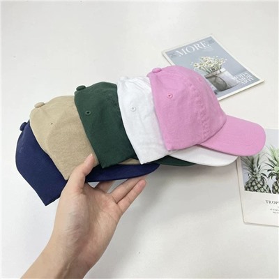 Бейсболка с вышитым логотипом бренда РАЛЬ*Ф Л