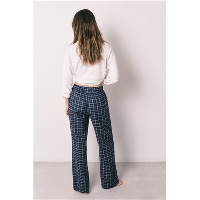 Pantalón largo azul estampado cuadros