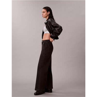 Wide Leg Cargo Jeans