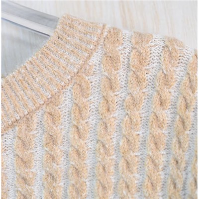 Женский свитер