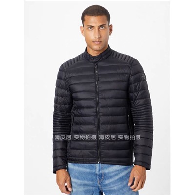 Очень легкая мужская стеганная куртка  Repla*y