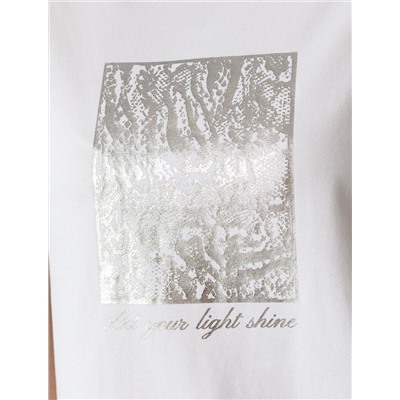 Футболка с авторским принтом из премиального хлопка с эластаном