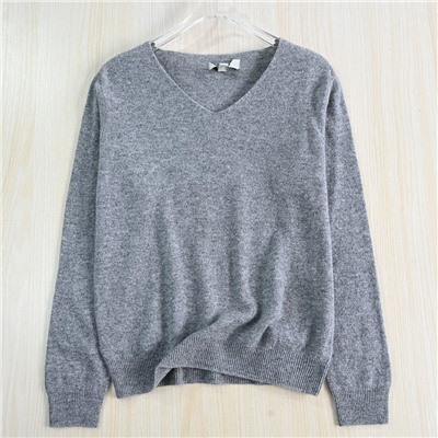 Мягкий, нежный женский пуловер КО*С