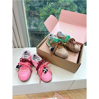 Кроссовки качество  люкс натуральная кожа