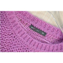 Мягкий и уютный вязаный свитер из ангольской шерстяной смеси