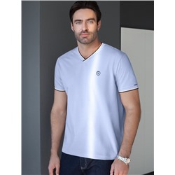 Футболка с V-вырезом из премиального хлопка с эластаном