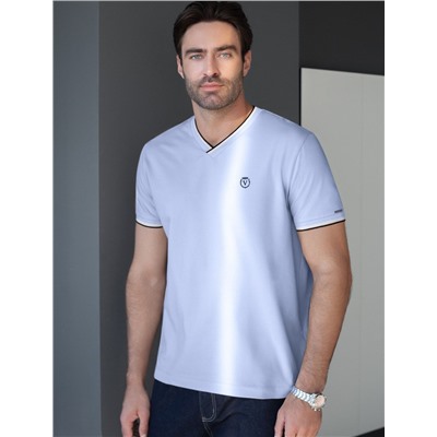 Футболка с V-вырезом из премиального хлопка с эластаном