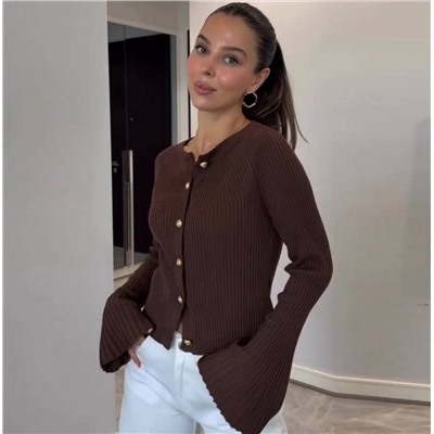 Кардиган укороченный, хорошая вязка,  рукава не короткие. 4 цвета