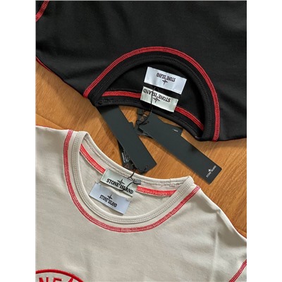 Футболка с вышитым логотипом на груди  2 цвета