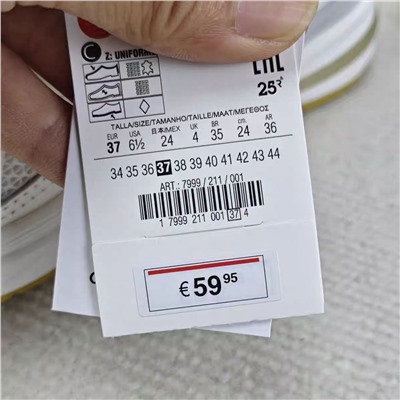 Женские кожаные кроссовки  ЗАР*А