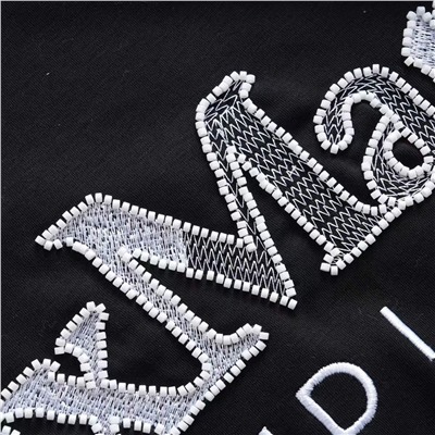 Женская футболка с вышивкой Макс Мар*а