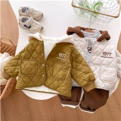 Куртка утепленная на весну/осень