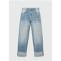 Jeans rectos bajo vuelto