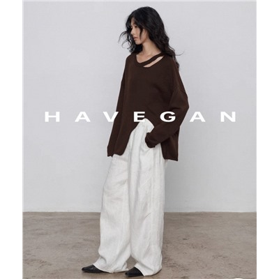 Вязаный женский джемпер с интересным вырезом  (4 цвета)