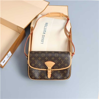 Сумка  LOUI*S VUITTO*N