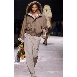 Стильная женская куртка в стиле Botteg*a venett*e