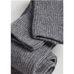 Stulpen mit geometrischem Muster