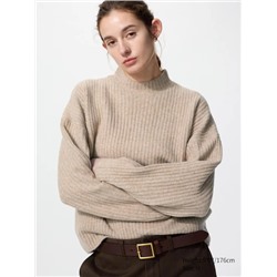 Soufflé Yarn Mock Neck Jumper