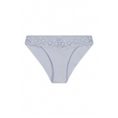 Braga clásica modal y encaje azul