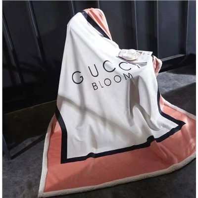 Пледы велюр  Размеры :  150*200cm