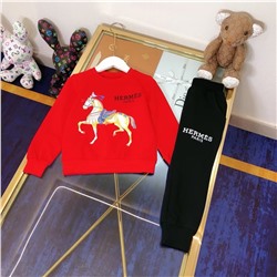 Костюм   на девочку