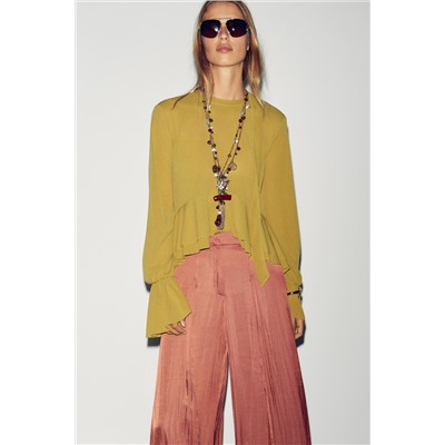 FLOWING RUFFLED BLOUSE