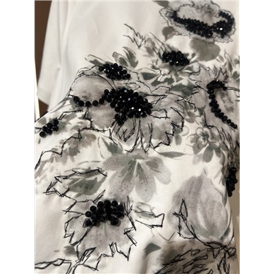 Футболки WEEKEND MAX MARA 26-style LOVE letter 1983. Эта серия — точная копия оригинального дизайна, с очень аккуратной строчкой и этикеткой, изготовленной на заказ. Изготовлены из комфортной и приятной для кожи ткани из чистого хлопка.