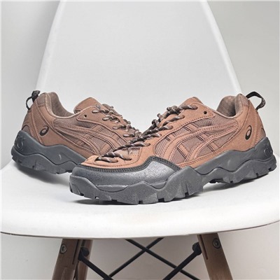 Зимние кроссовки Asic*s