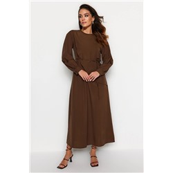TRENDYOL MODEST Kahverengi Kuşaklı Önü Parçalı Pamuklu Dokuma Elbise TCTSS23EB00360