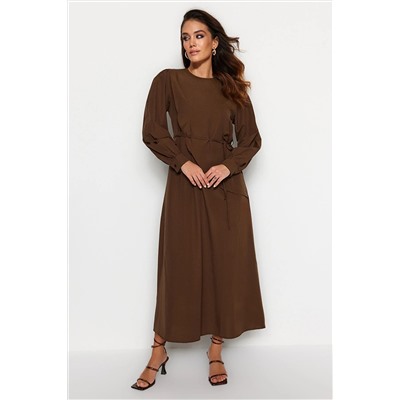 TRENDYOL MODEST Kahverengi Kuşaklı Önü Parçalı Pamuklu Dokuma Elbise TCTSS23EB00360