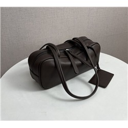 Вместительная прямоугольная сумка из мягкой натуральной кожи