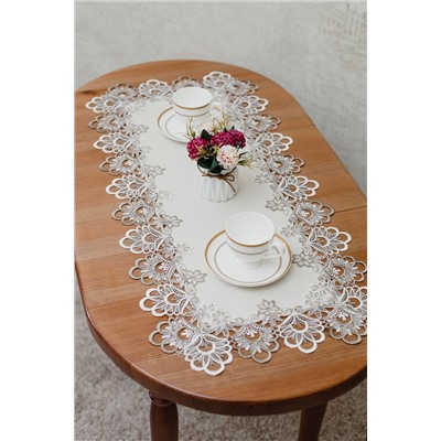 Салфетка кружевная на стол 40*90