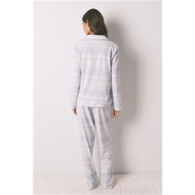 Pijama largo camisero polar cenefa