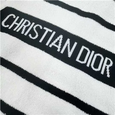 Вязаный кардиган на молнии с капюшоном и надписями на спине Dio*r