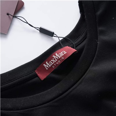 Женская футболка с вышивкой Макс Мар*а