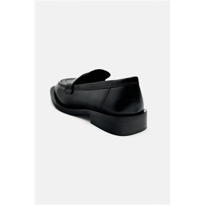 MOCASÍN PIEL PUNTA CUADRADA