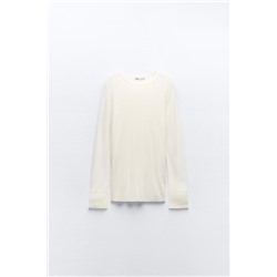 TOP WITH SHIRT CUFFS AND BUTTONS
