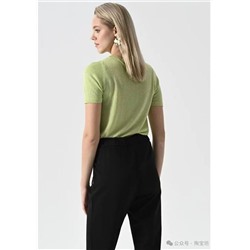 Лёгкий женский свитер с люрексом