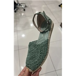 Босоножки зеленые