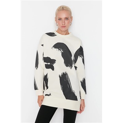 TRENDYOL MODEST Beyaz Desenli Bisiklet Yaka Scuba Örme Sweatshirt TCTAW23TW00049