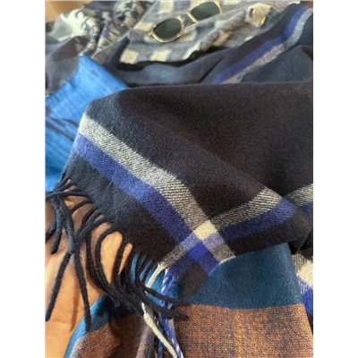 Шерстяной шарф унисекс, этикетки надрезаны