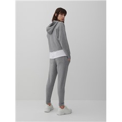 Свитер с капюшоном