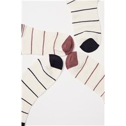 2 pares de calcetines Crudo y rojo frambuesa