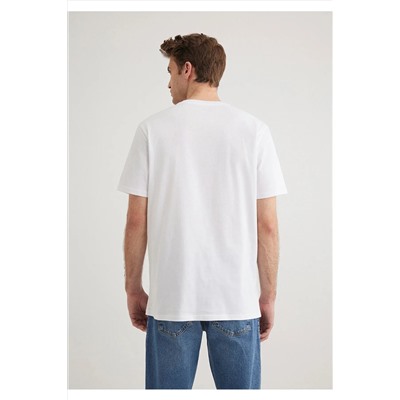 Mavi Mühür Logo Baskılı Beyaz Tişört Slim Fit / Dar Kesim 065109-620