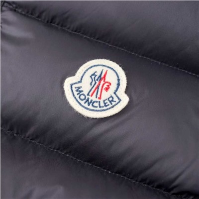 Универсальный жилет-пуховик  MONCLE*R