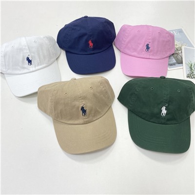 Бейсболка с вышитым логотипом бренда РАЛЬ*Ф Л