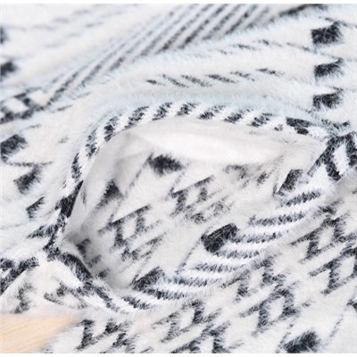 Женский мягкий трикотажный жакет с геометрическим узором